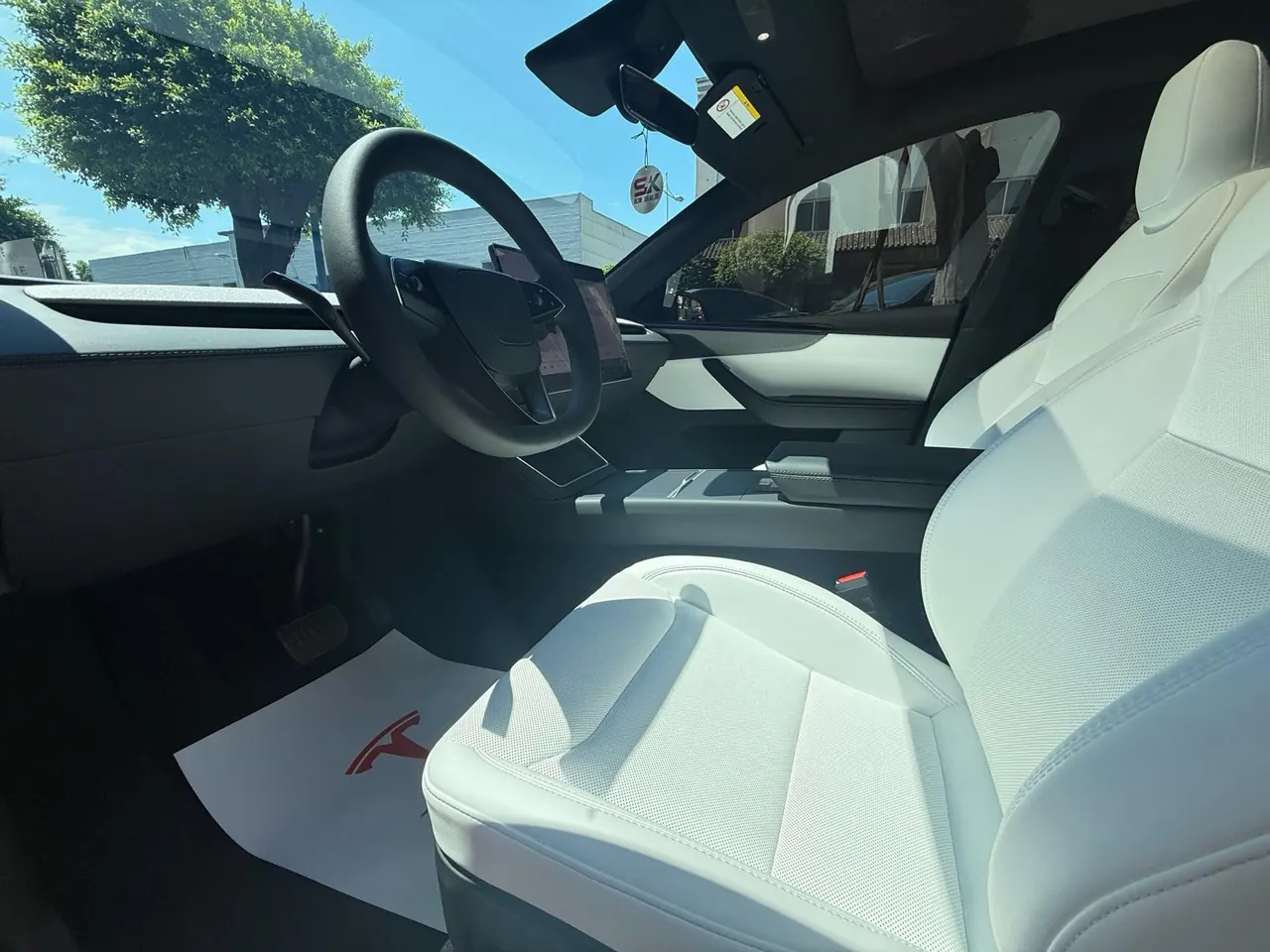 Tesla 2026 Model Y long endurance all-wheel drive version automatic transmission 8