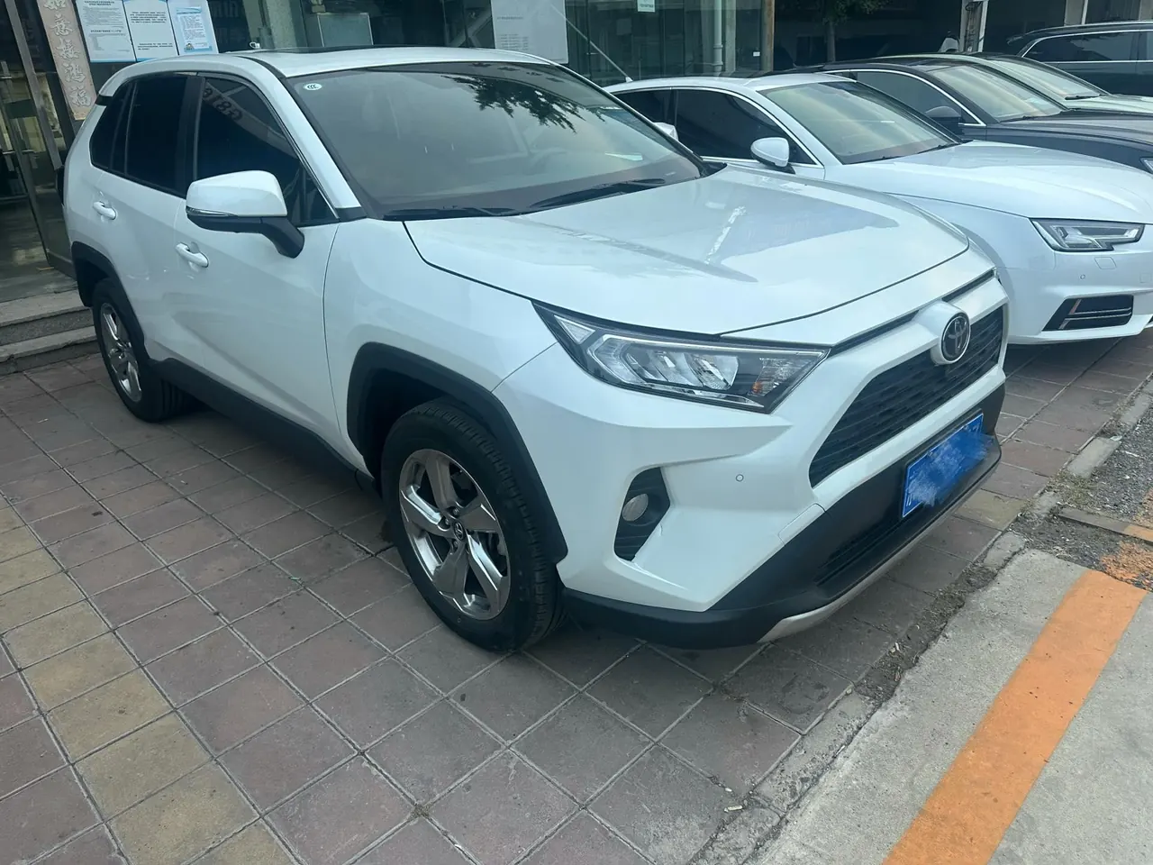Toyota 2022 RAV4 Rongbo 2.0 Stepless Two-Drive Fashion Plus Edition Automatic Gear 3