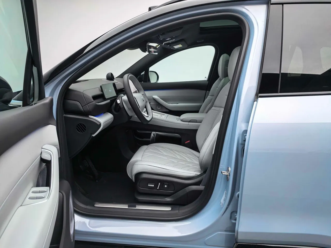 NIO 2025 ES6 75kWh automatic gear 6