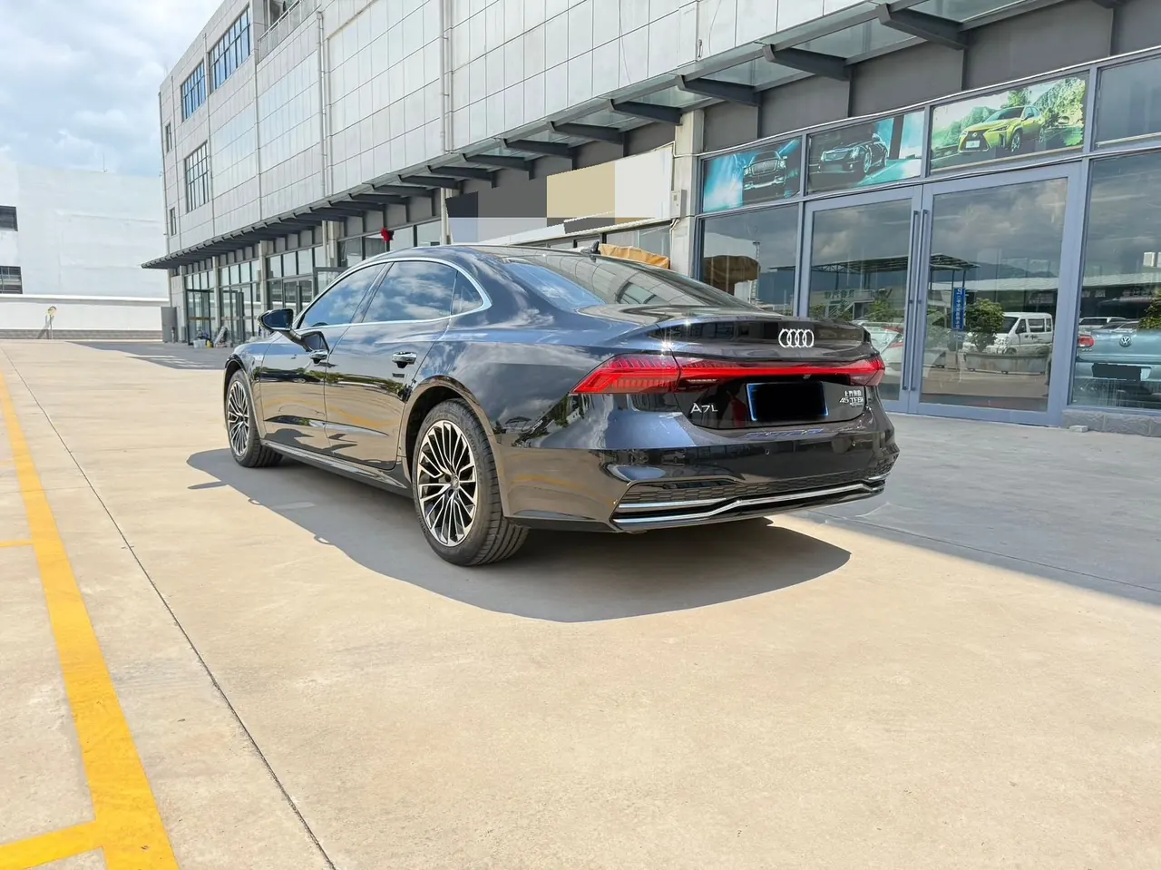 Audi 2025 A7L 2.0TFSI 45TFSI Luxury Automatic 4