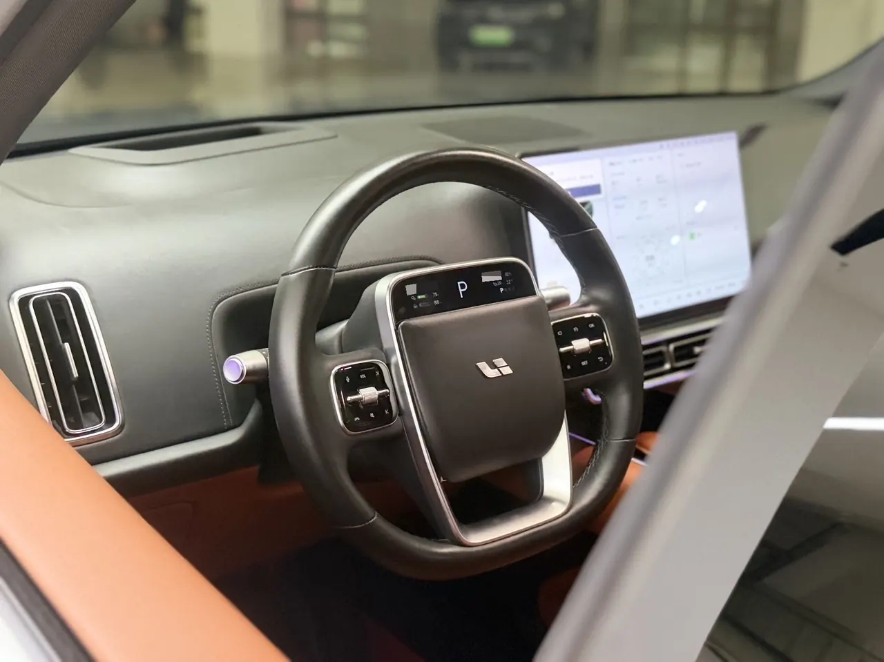 Li 2022 L9 1.5T Max Edition Automatic Gear 6