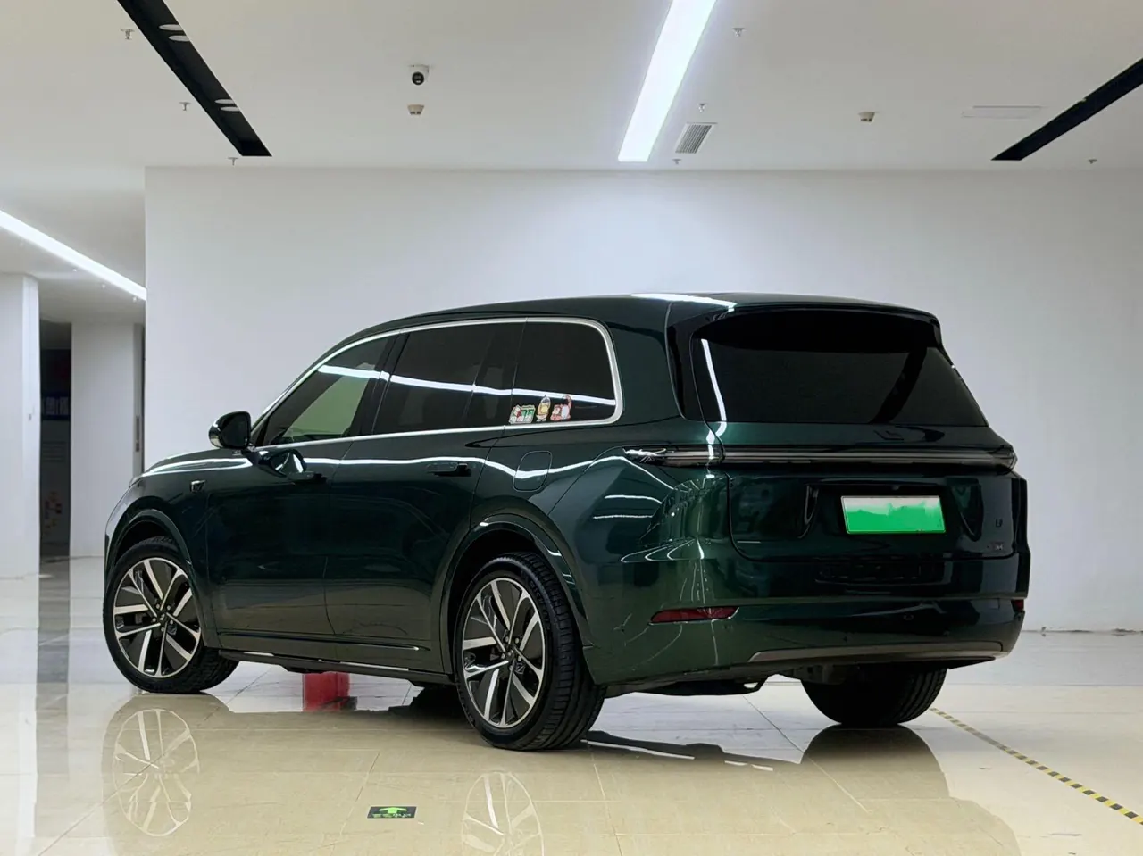 Li 2022 L9 1.5T Max Edition Automatic Gear 8