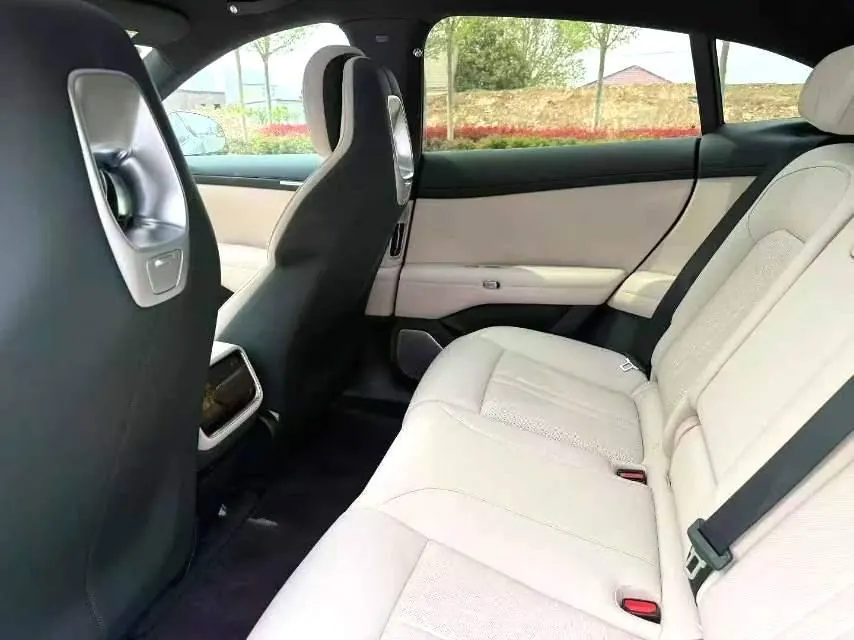 MI 2025 YU7 Long Endurance Rear Drive Automatic Gear 4