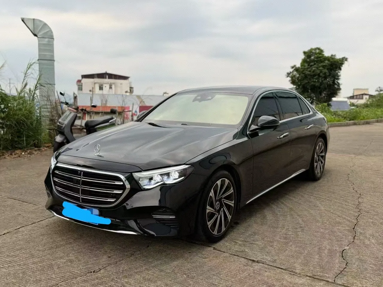 Mercedes Benz E Class 2025 E 300 L 48V 2.0T Luxury Automatic Gear - View 1