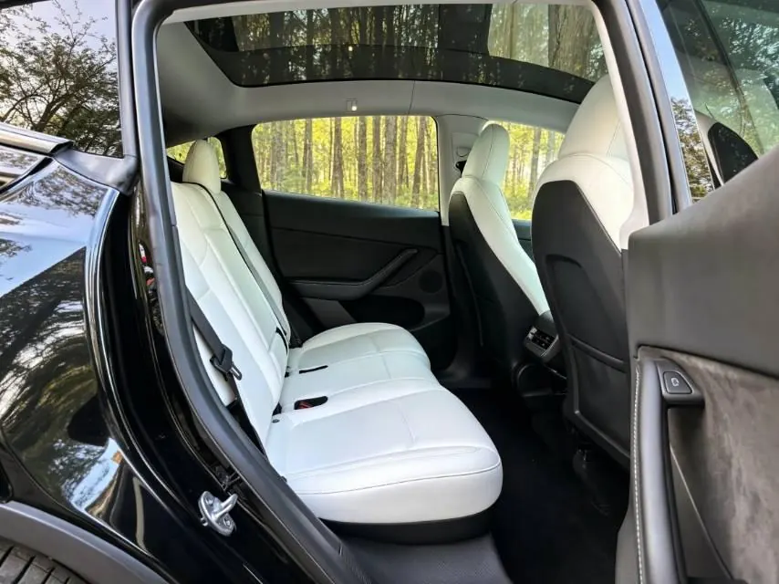 Tesla 2022 Model Y rear-wheel drive version (facelift) automatic gear 12