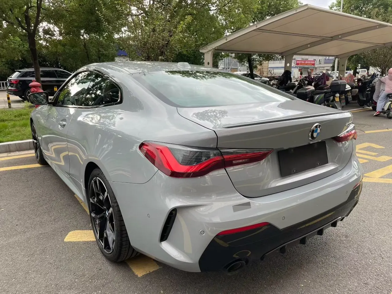 BMW 4 Series (Imported) 2026 430i Coupe 2.0T M Sports Obsidian Night Suit Automatic Gear 4
