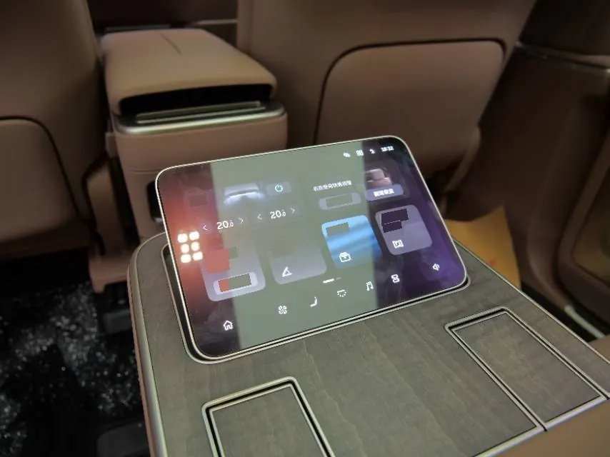 NIO 2026 ES 9 102kWh Executive Island Deluxe Automatic Gear 5