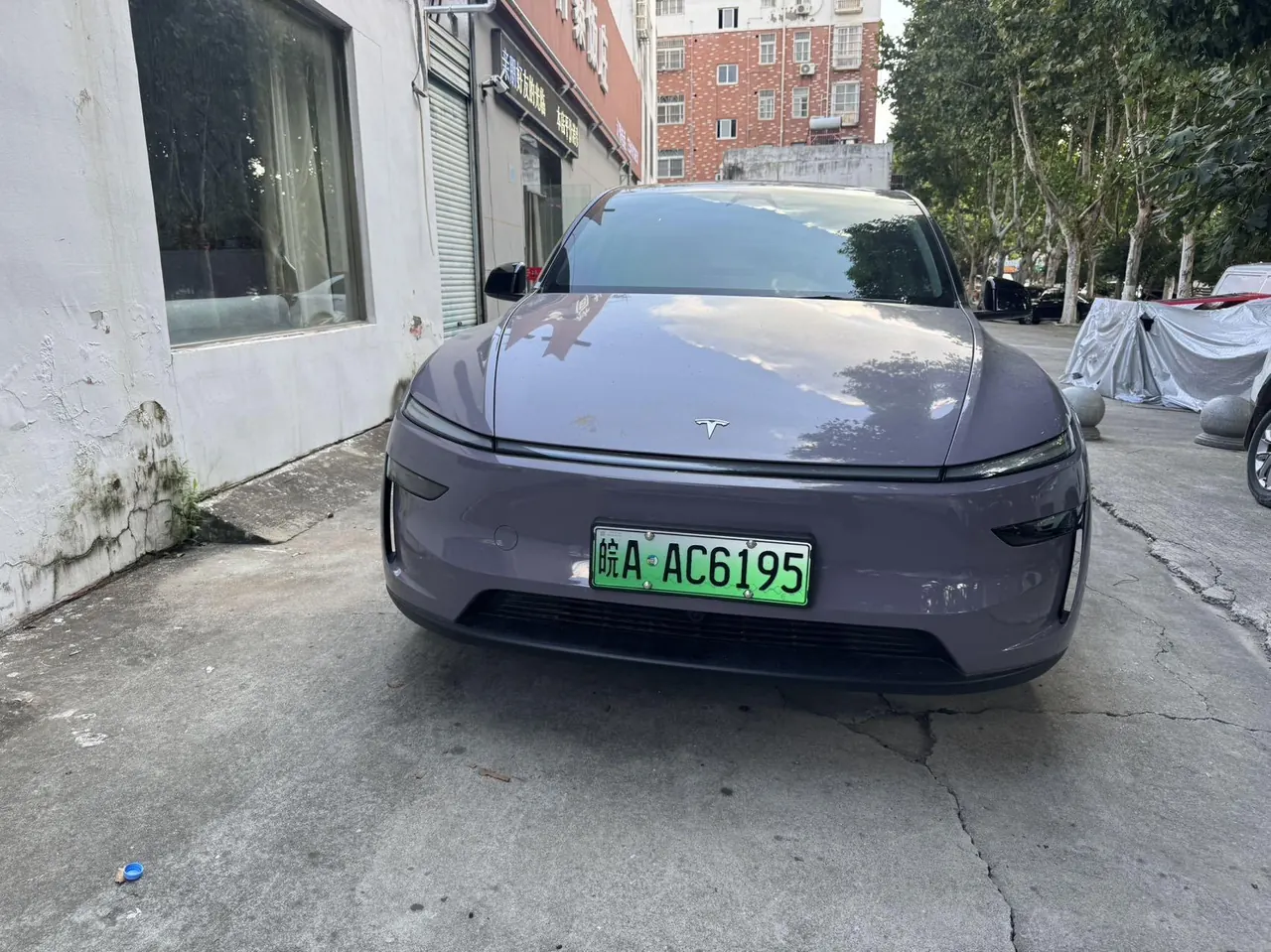Tesla 2025 Model Y rear-wheel drive version automatic transmission 2