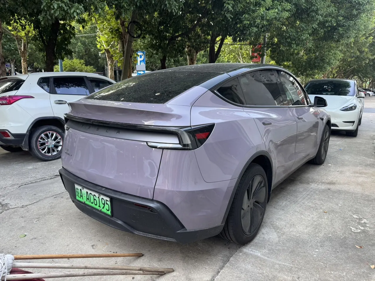 Tesla 2025 Model Y rear-wheel drive version automatic transmission 6