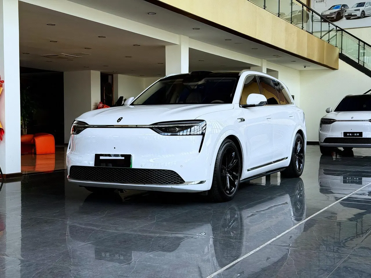 AITO 2026 AITO M7 Pure Electric Max 4-wheel Drive Edition 5 (192 Line Laser Radar) Automatic Gear - View 1