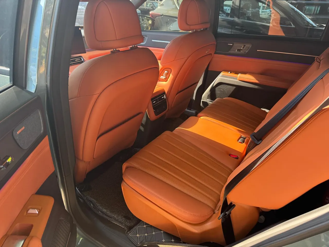 Jetour 2025 X70L 2.0TD flagship 7-seat automatic gear 3