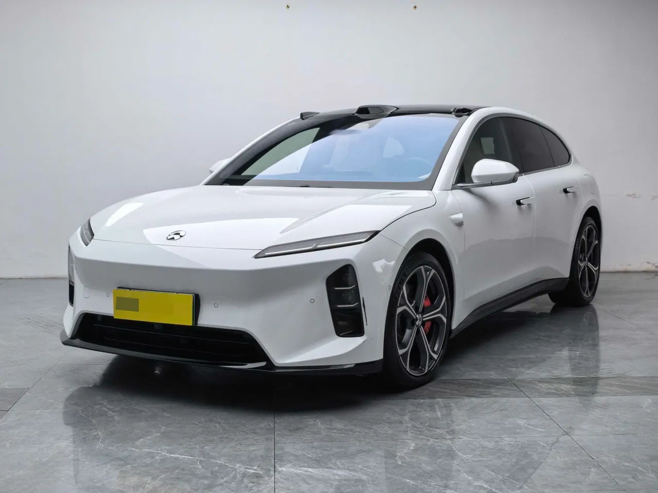 NIO 2025 ET5T 75kWh Touring automatic - View 1