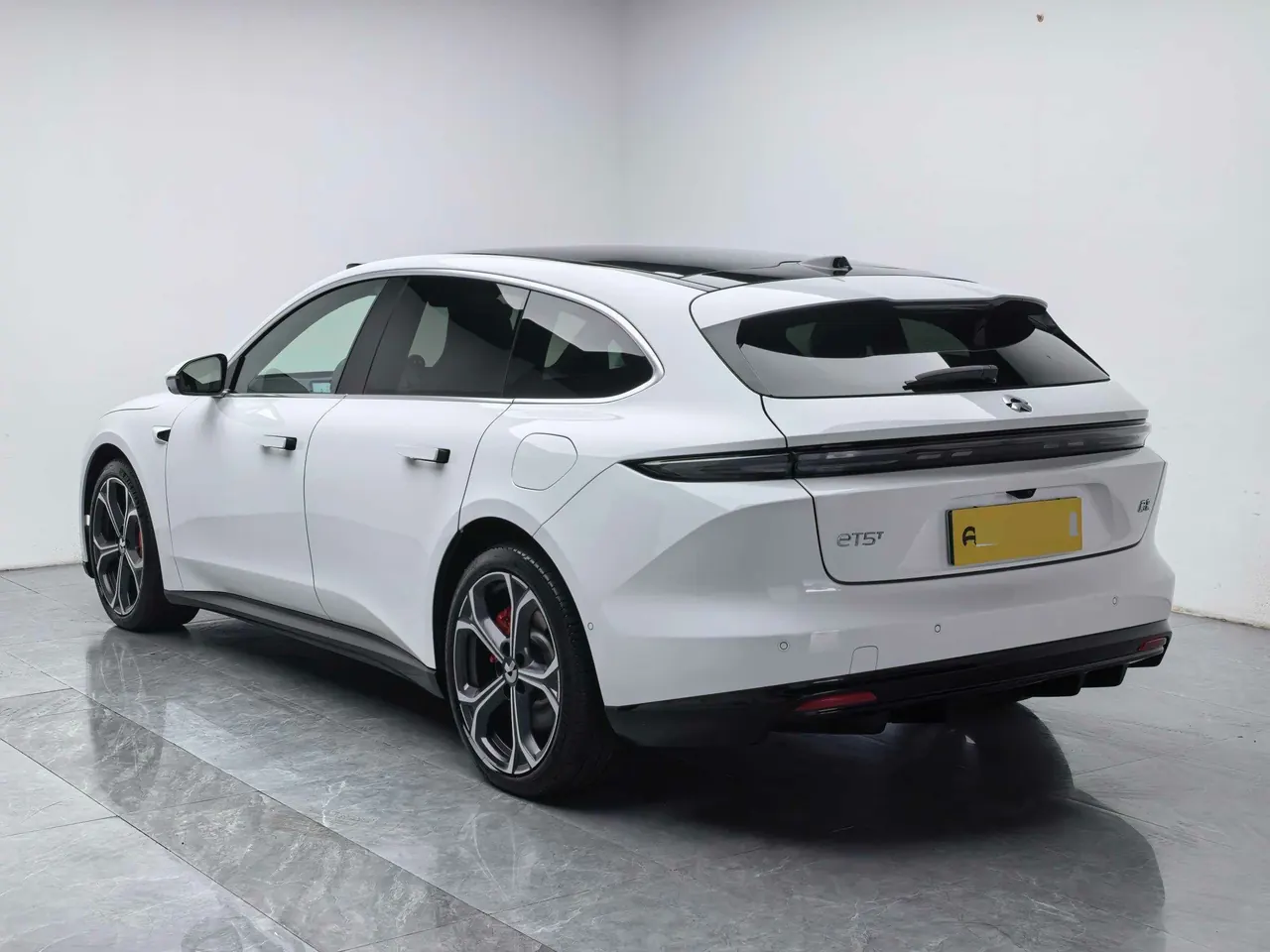 NIO 2025 ET5T 75kWh Touring automatic 4