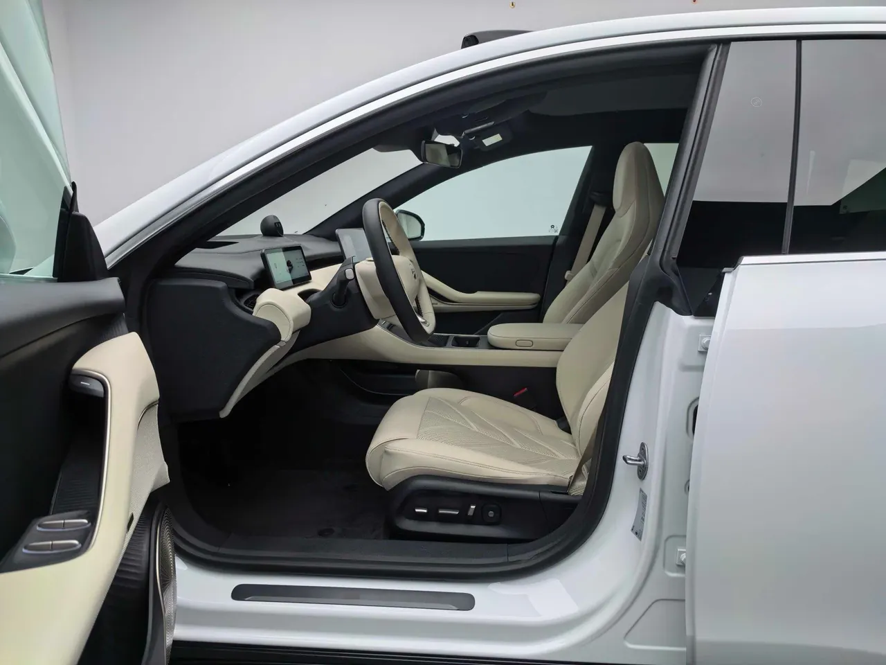 NIO 2025 ET5T 75kWh Touring automatic 6