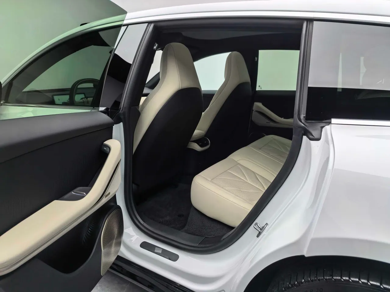 NIO 2025 ET5T 75kWh Touring automatic 7