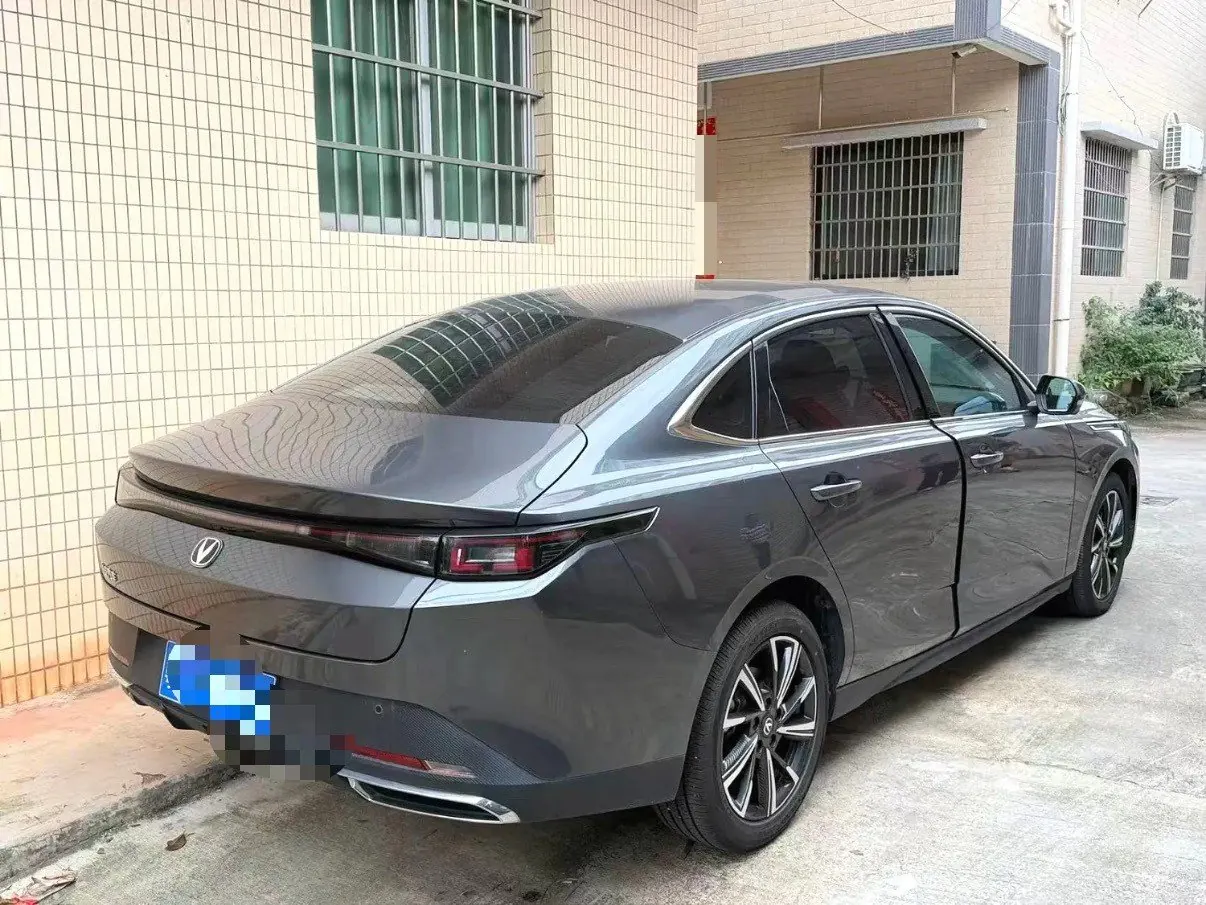 ChangAn 2025 Yidong 1.5T Blue Whale 500Bar Honorable Automatic Gear 6