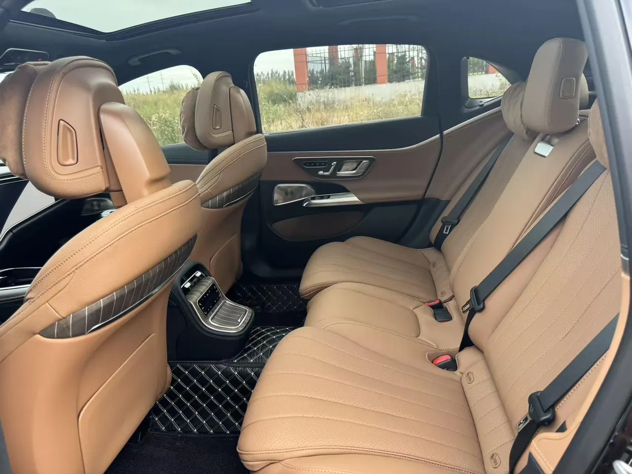 Mercedes Benz E Class 2026 E 300 L 48V 2.0T Honorable Automatic Gear 6