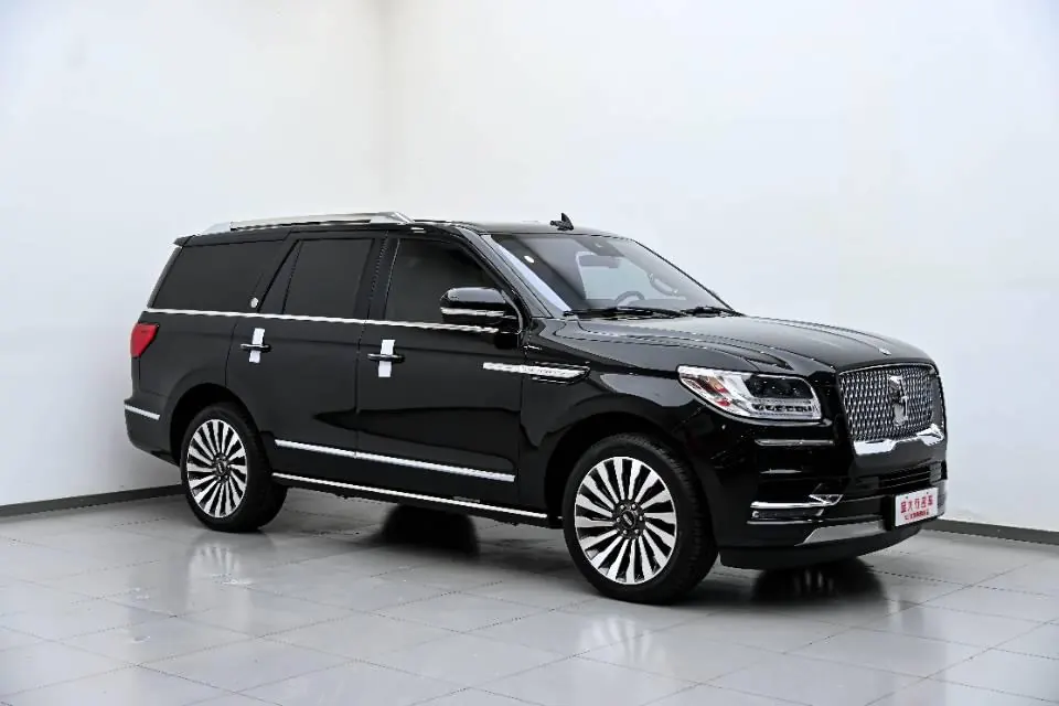 Lincoln Navigator (Imported) 2020 Navigator 3.5T Distinguished Edition Automatic Gear - View 1