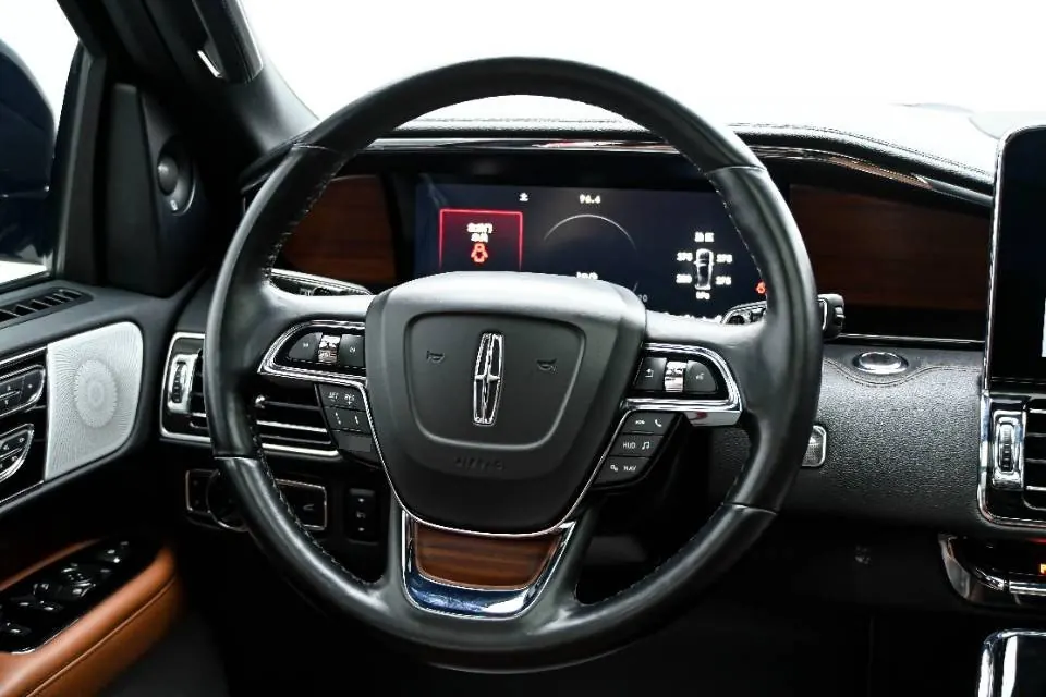 Lincoln Navigator (Imported) 2020 Navigator 3.5T Distinguished Edition Automatic Gear 14
