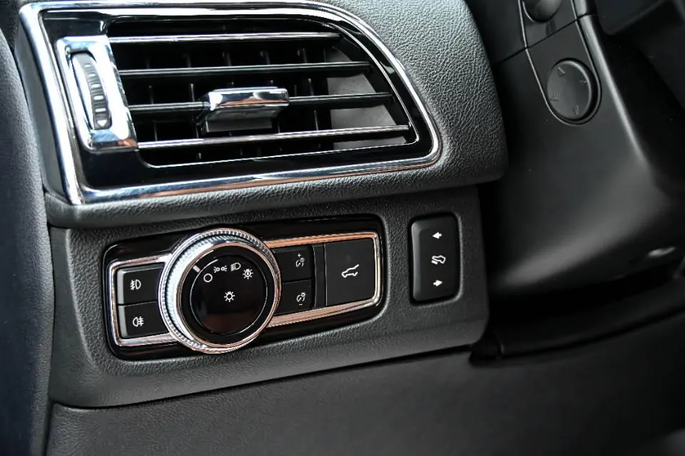 Lincoln Navigator (Imported) 2020 Navigator 3.5T Distinguished Edition Automatic Gear 15