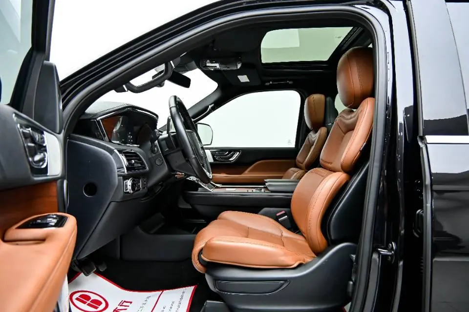 Lincoln Navigator (Imported) 2020 Navigator 3.5T Distinguished Edition Automatic Gear 8