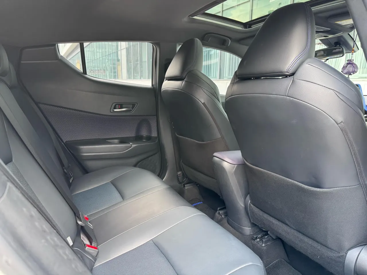 Toyota 2020 C- HR 2.0 stepless leading version of automatic gear 12