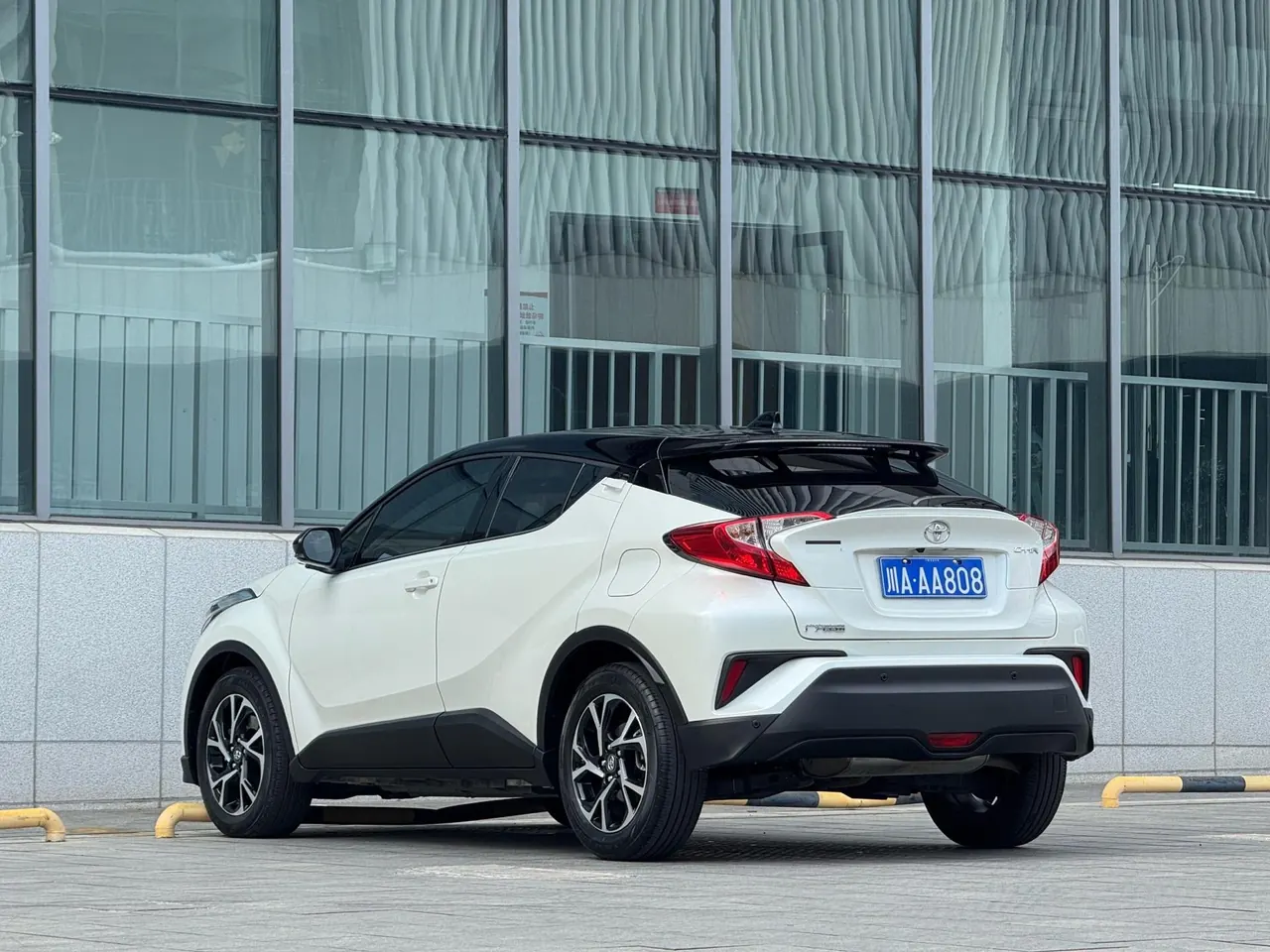 Toyota 2020 C- HR 2.0 stepless leading version of automatic gear 6