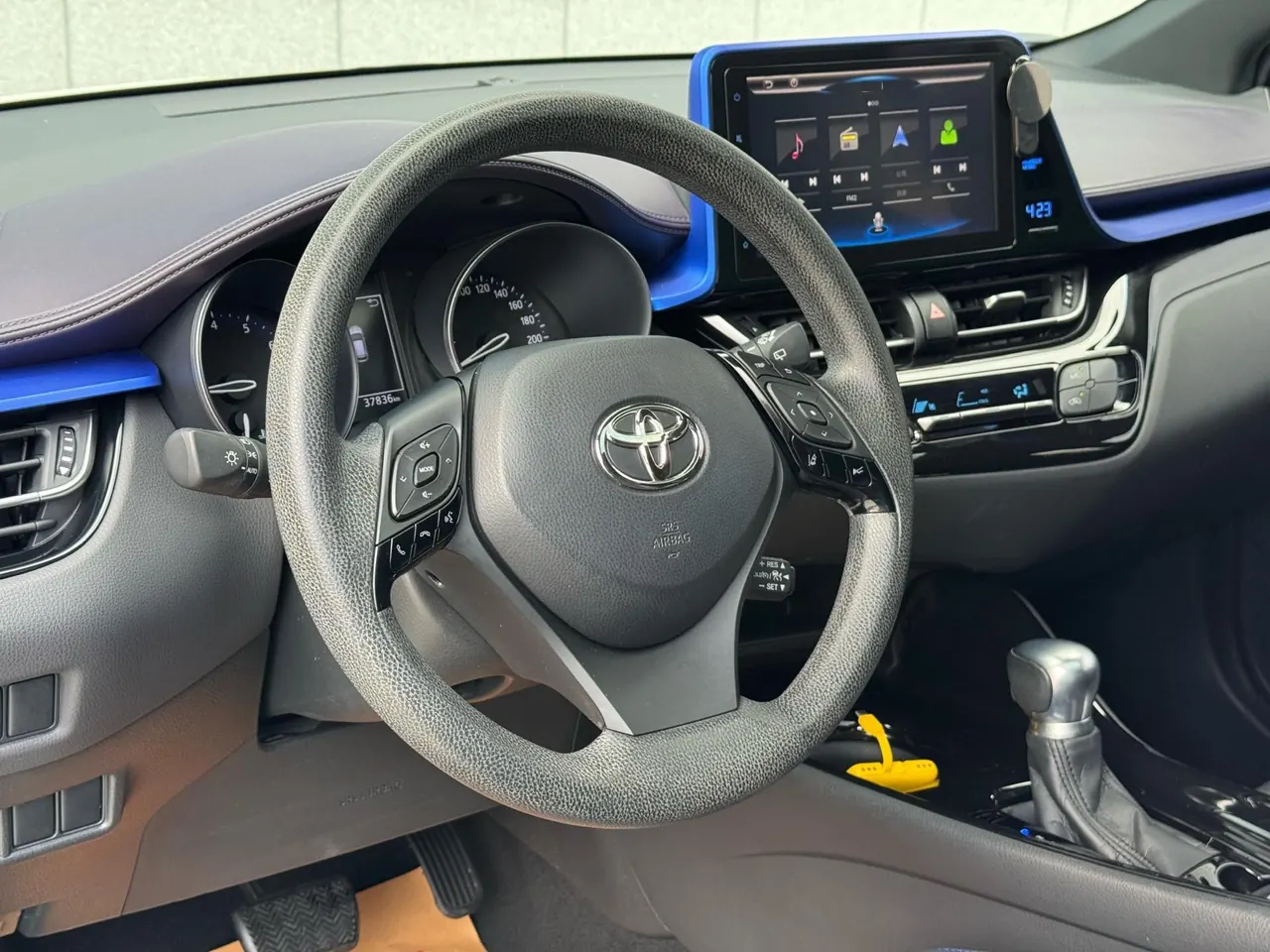 Toyota 2020 C- HR 2.0 stepless leading version of automatic gear 8