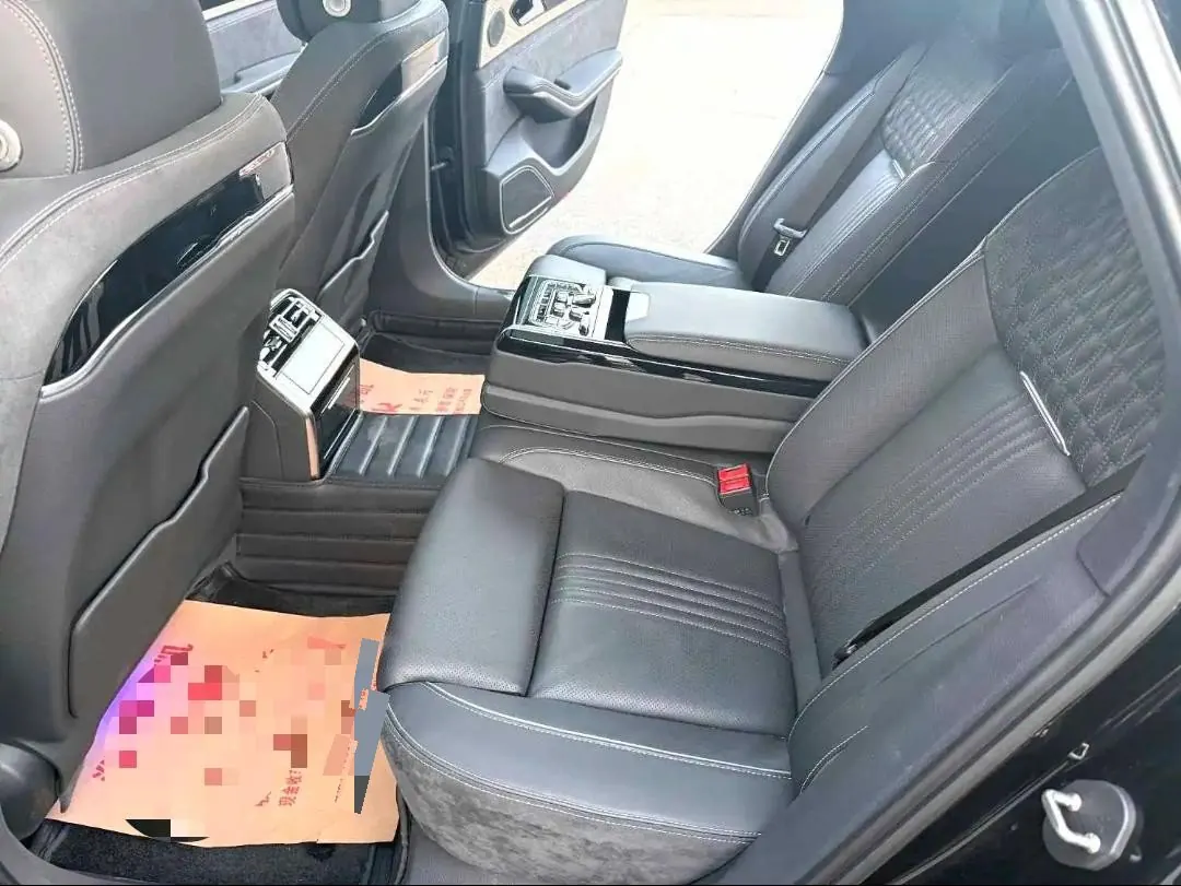 HongQi 2020 H9 3.0T Zhilian Qi Chang Edition Automatic Gear 4