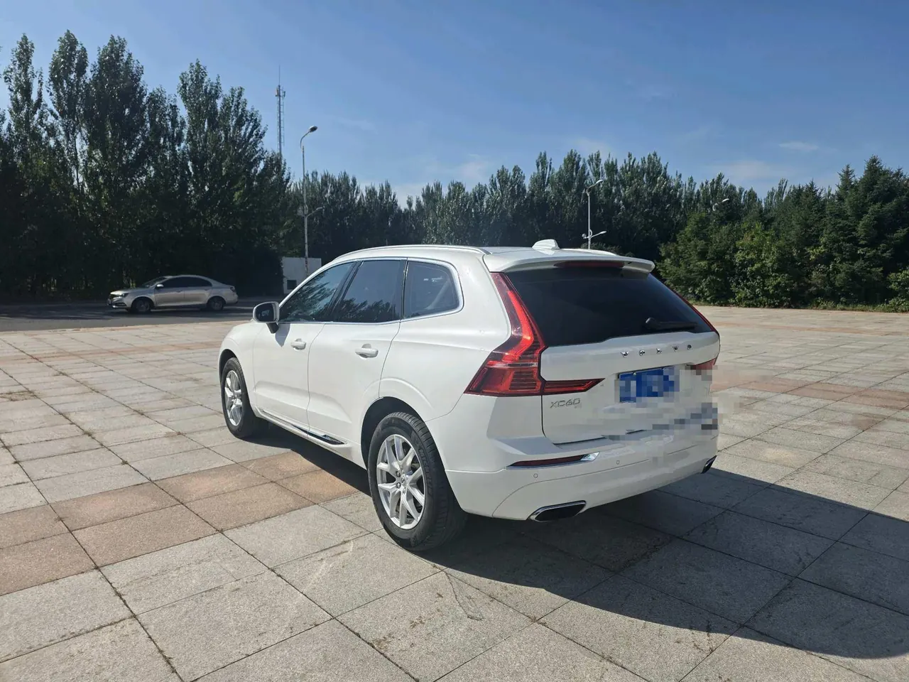 Volvo 2020 XC60 2.0T T5 4-wheel drive smart luxury automatic gear 6