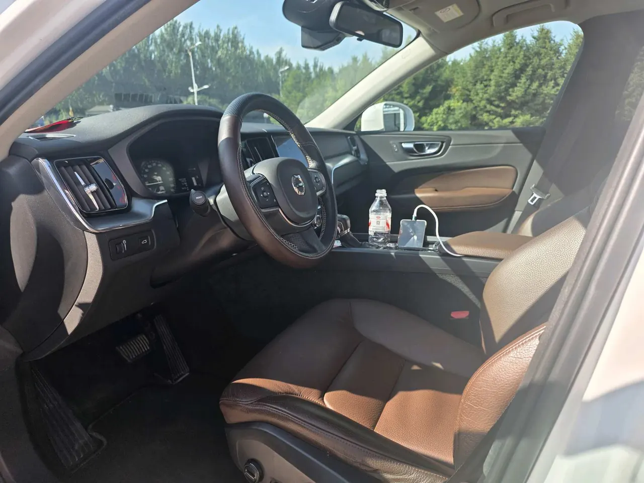 Volvo 2020 XC60 2.0T T5 4-wheel drive smart luxury automatic gear 7
