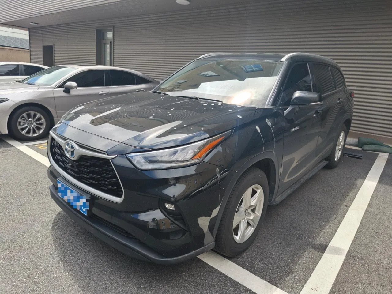 Toyota 2022 Highlander Dual Engine 2.5 Stepless Two-Drive Elite Edition 7-seat Automatic Gear - View 1