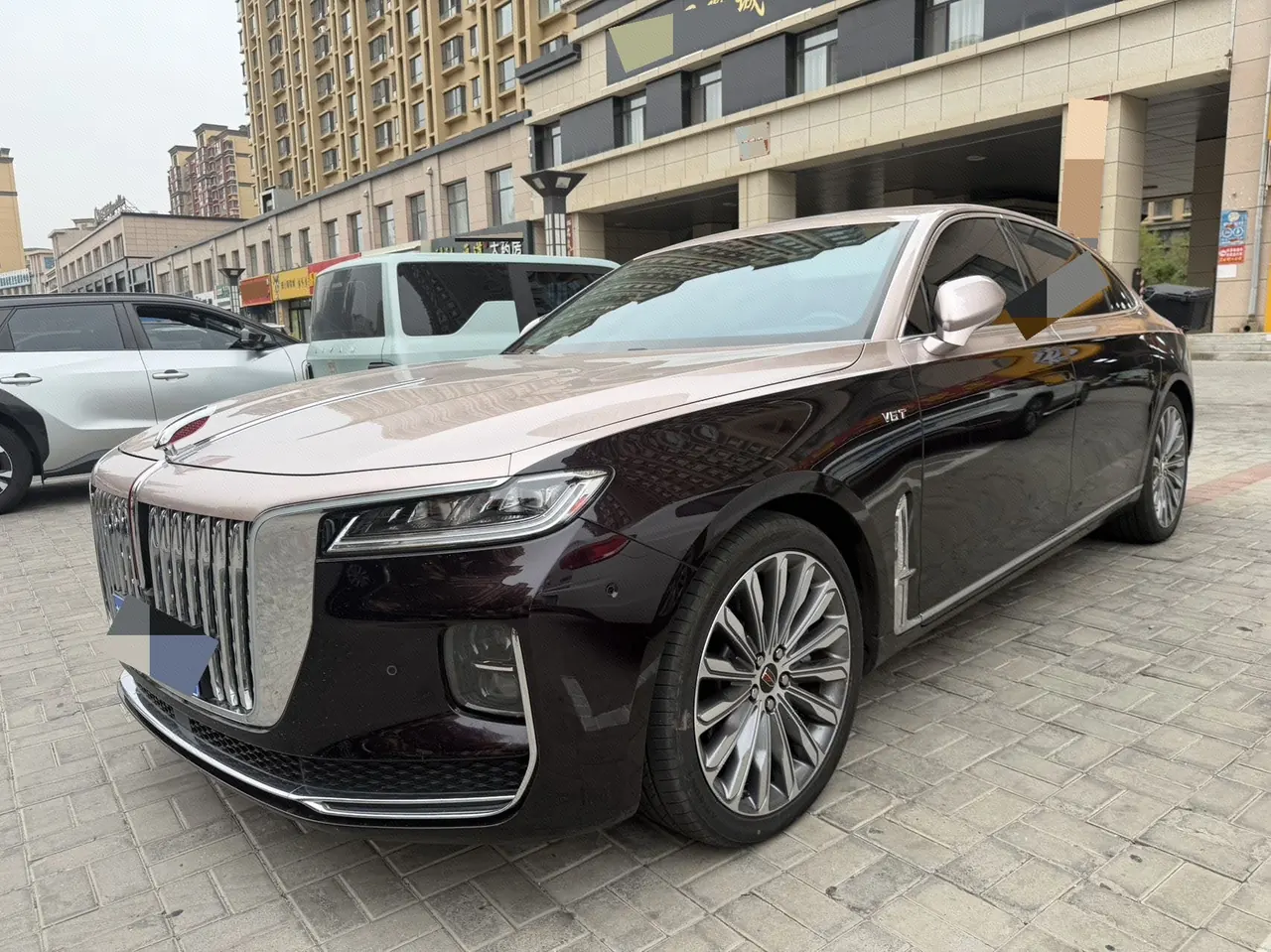 HongQi 2020 H9 3.0T Zhilian Flag Collar Four-seat Automatic Gear - View 1