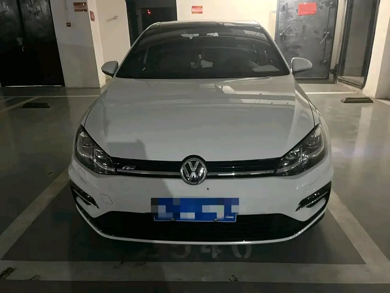 Volkswagen 2020 Golf 7 R-Line 1.4TSI 280TSI Automatic 2