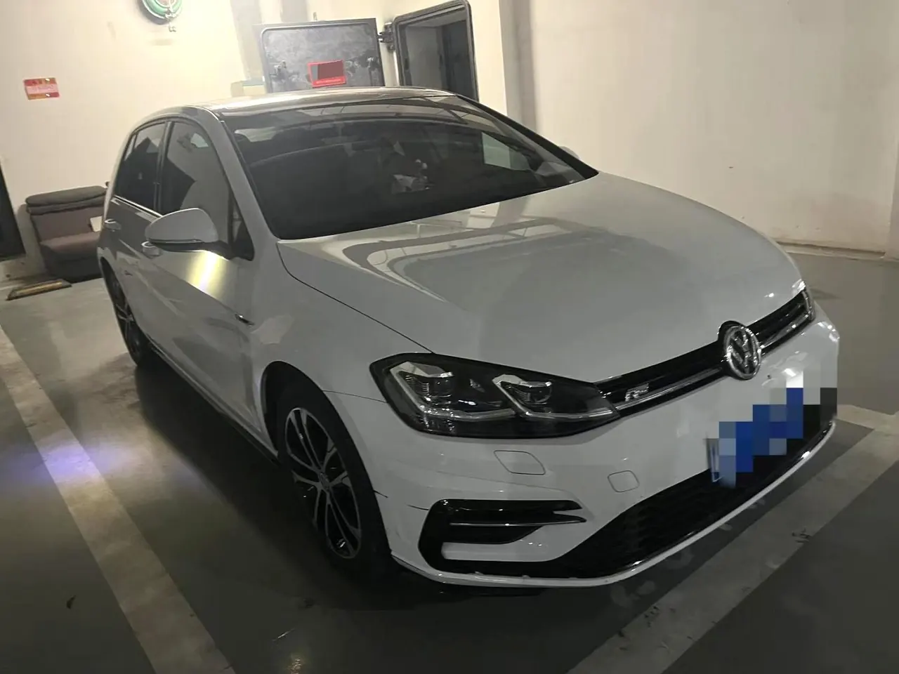Volkswagen 2020 Golf 7 R-Line 1.4TSI 280TSI Automatic 3