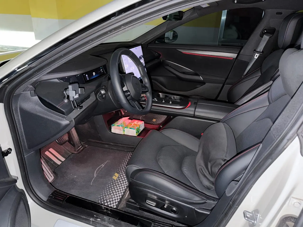 MI 2024 SU 7 830km Rear Drive Ultra Long Endurance High-end Smart Drive Pro Edition Automatic Gear 4