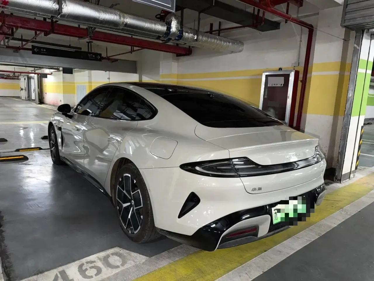 MI 2024 SU 7 830km Rear Drive Ultra Long Endurance High-end Smart Drive Pro Edition Automatic Gear 5
