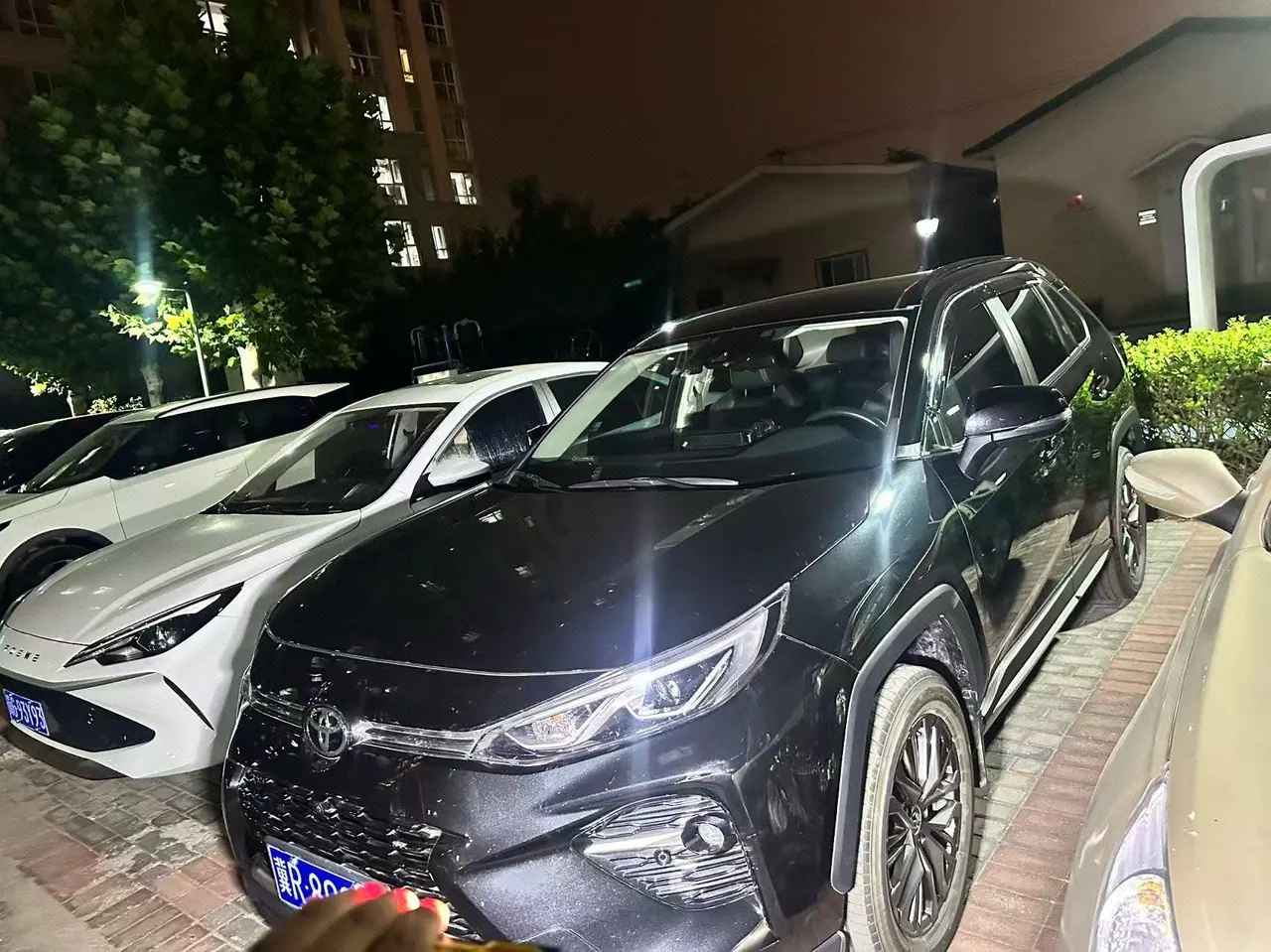 Toyota 2024 Wilanda 2.0 Stepless Four-wheel Drive Luxury PLUS Edition Automatic Gear - View 1