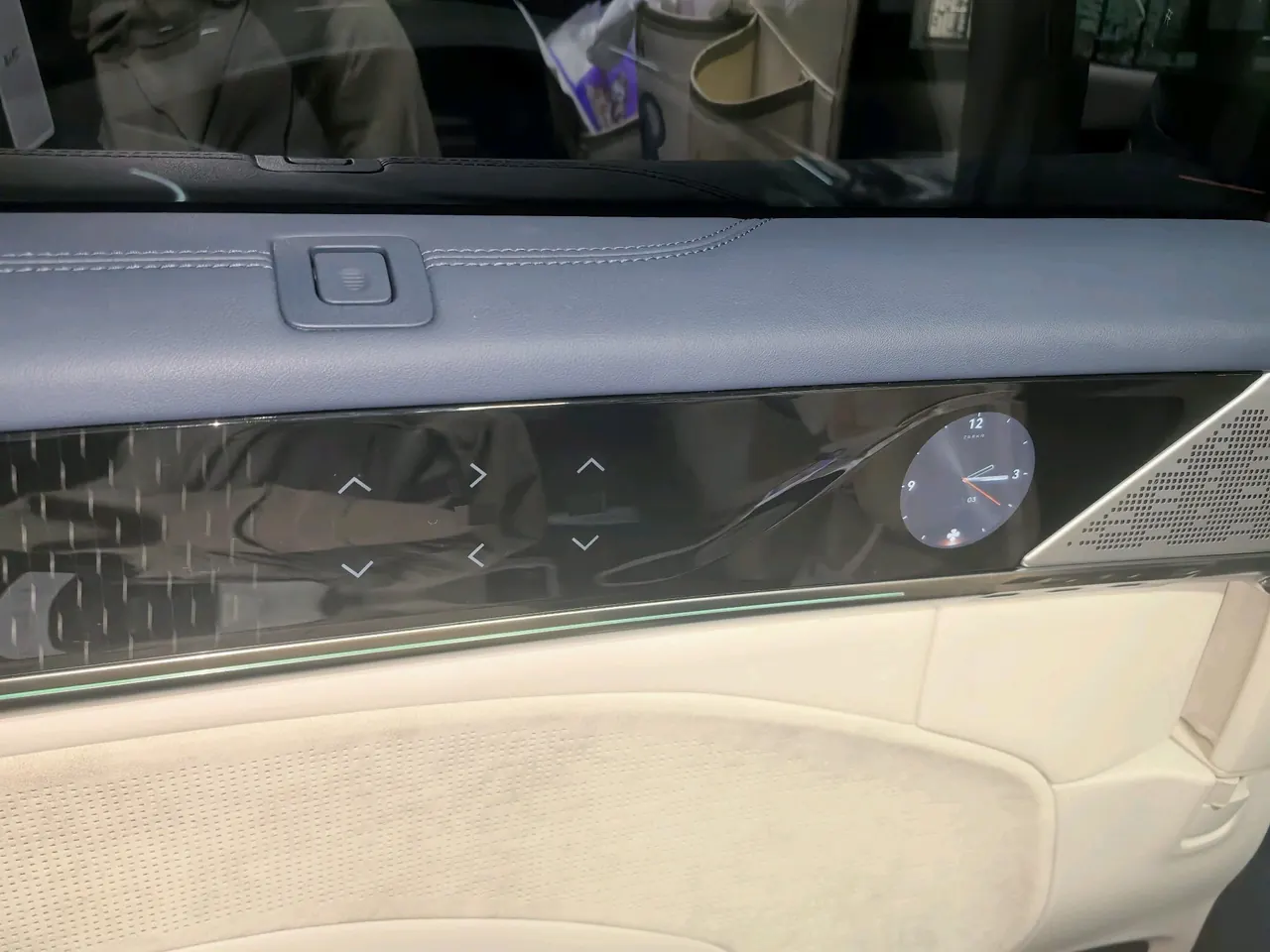 Zeekr 2024 Zeekr 009 7-seat aisle version 108kWh automatic gear 10