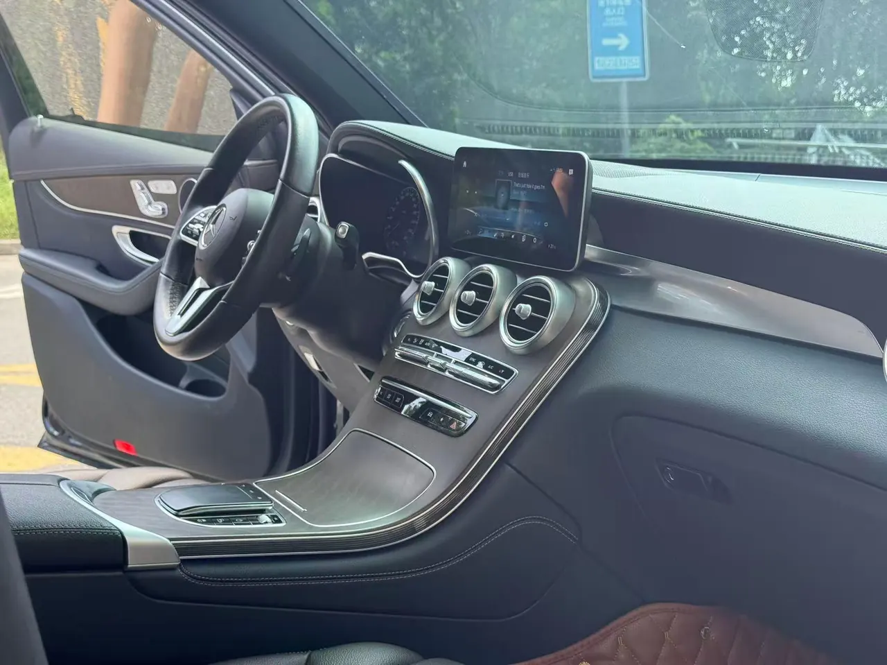 Mercedes Benz 2020 GLC 300 L 4MATIC 2.0T Dynamic Automatic 9