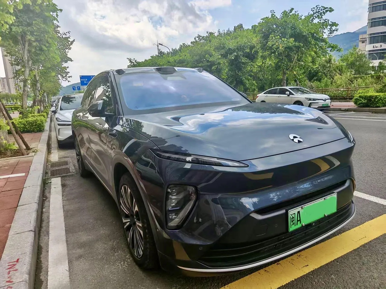 NIO 2024 ES8 75kWh automatic 3