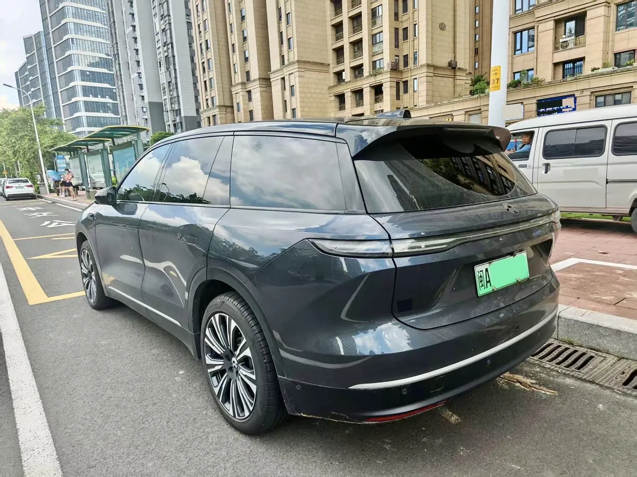 NIO 2024 ES8 75kWh automatic 7