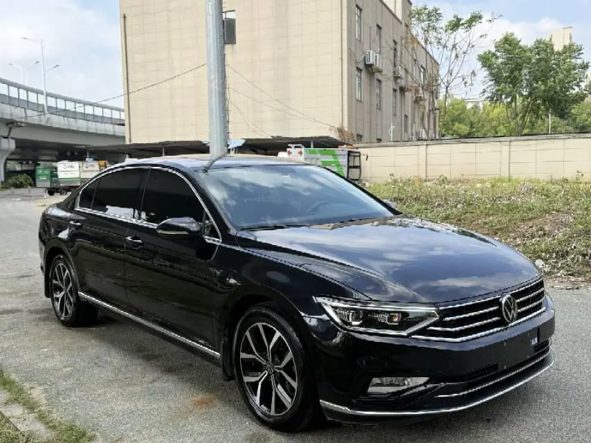 Volkswagen 2020 Magotan 2.0TSI 330TSI Leading Automatic 5