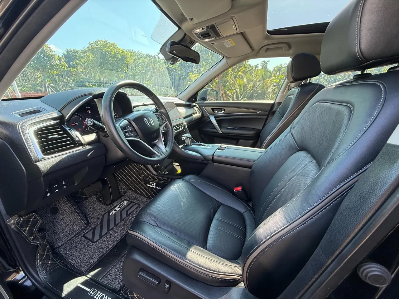 Honda 2020 Crown Road 1.5T Stepless 240TURBO Two-Drive Premium Edition Automatic Gear 4