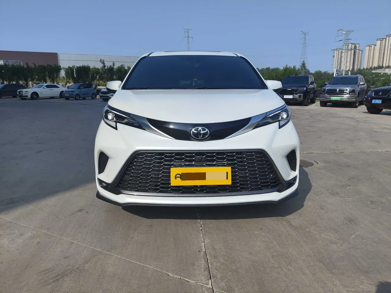 Toyota 2024 Grevia HYBRID 2.5 Stepless Deluxe Edition Automatic Transmission 2