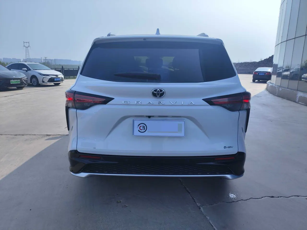 Toyota 2024 Grevia HYBRID 2.5 Stepless Deluxe Edition Automatic Transmission 4
