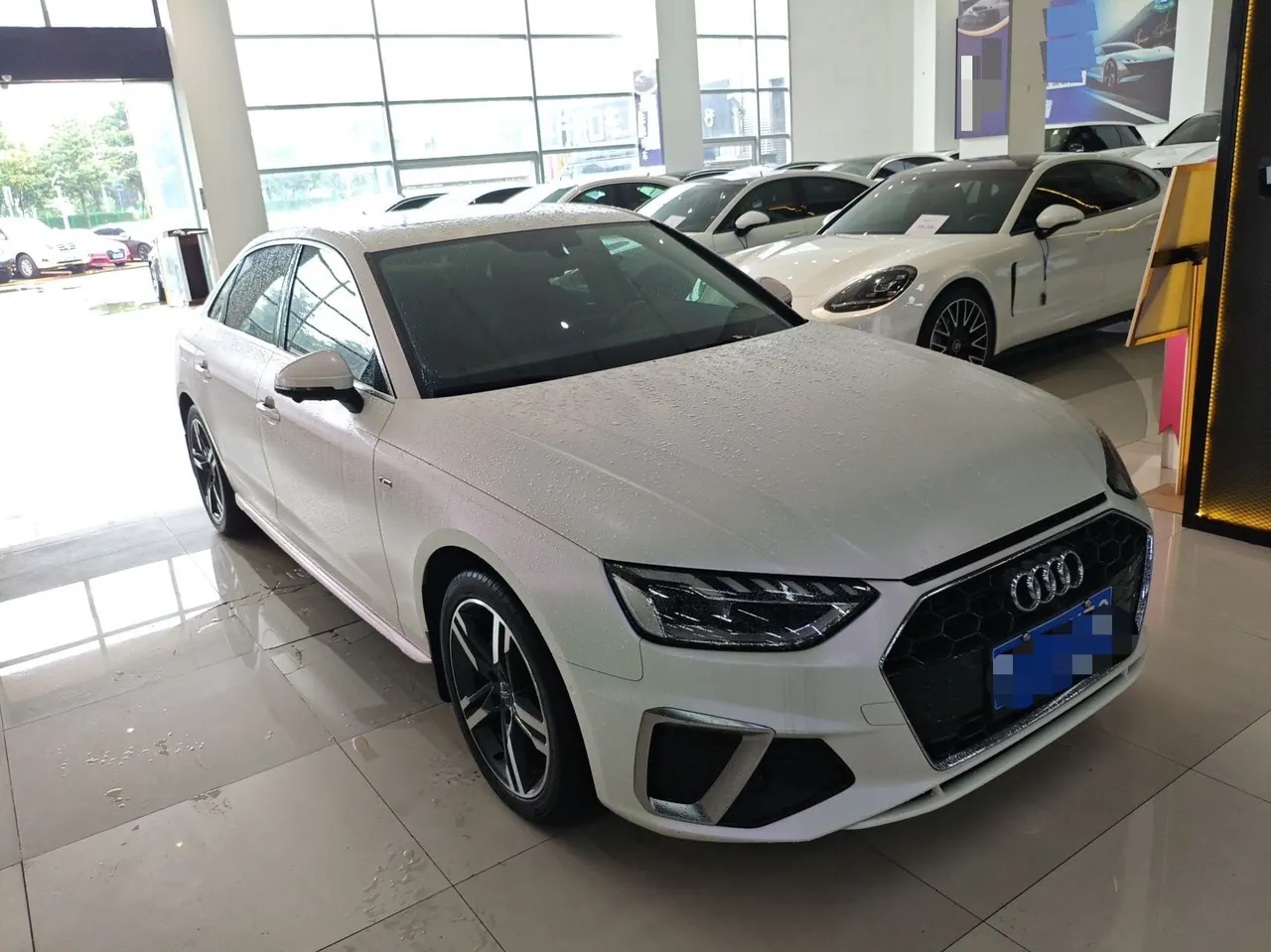 Audi 2020 A4L 2.0TFSI 40TFSI Deluxe Dynamic Automatic 3