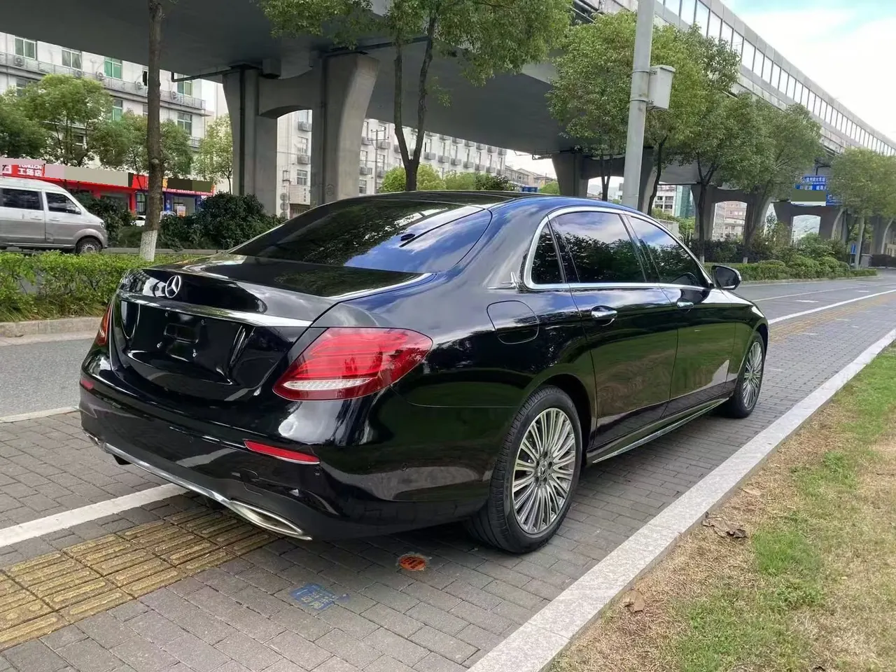 Mercedes Benz E-Class 2020 E 300 L 2.0T Sports Fashion Automatic Gear 8