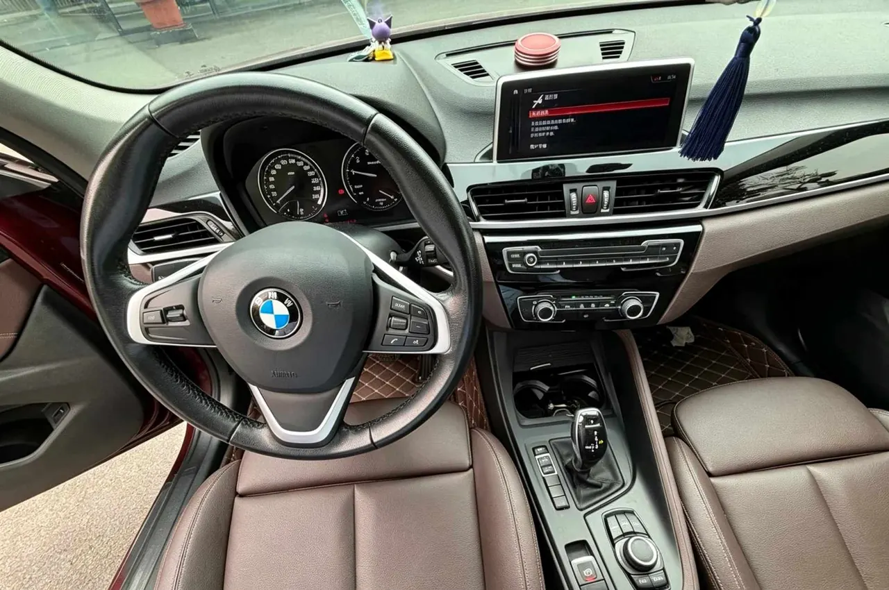 BMW 2020 X1 sDrive20Li 1.5T fashion automatic gear 5