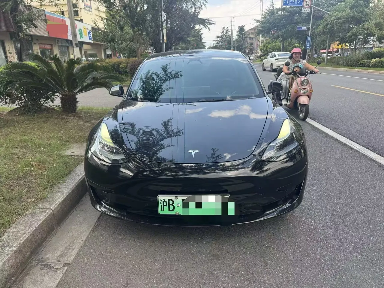 Tesla 2022 Model 3 rear-wheel drive version of automatic transmission 2